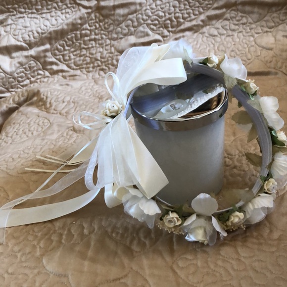 Ivory/Cream dainty Flower Girl head crown. One size fits all. - Picture 8 of 12